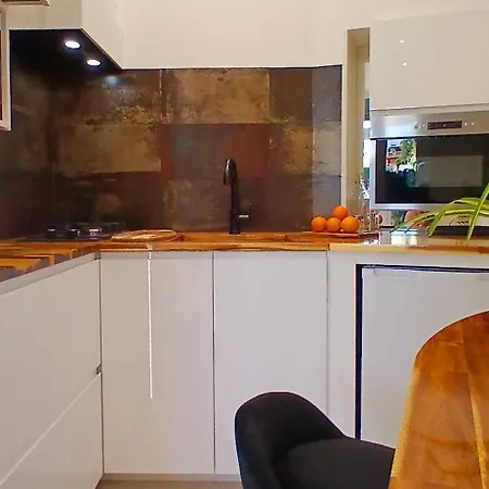 Port Santa Lucia Apartment *